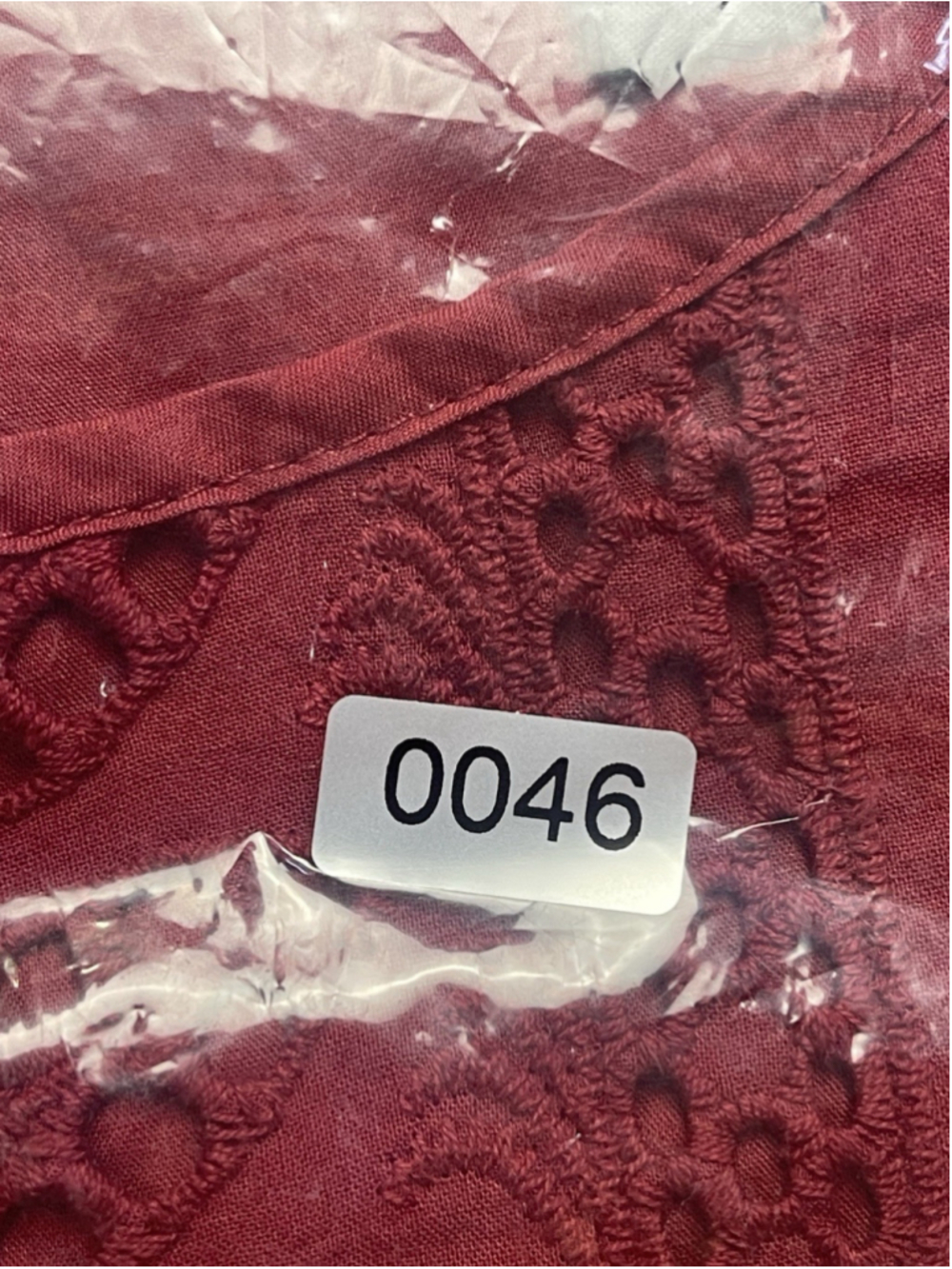 Express Women Red Round Neck Eyelet Bell 3/4 Sleeve Keyhole Blouse Medium - Picture 8 of 8